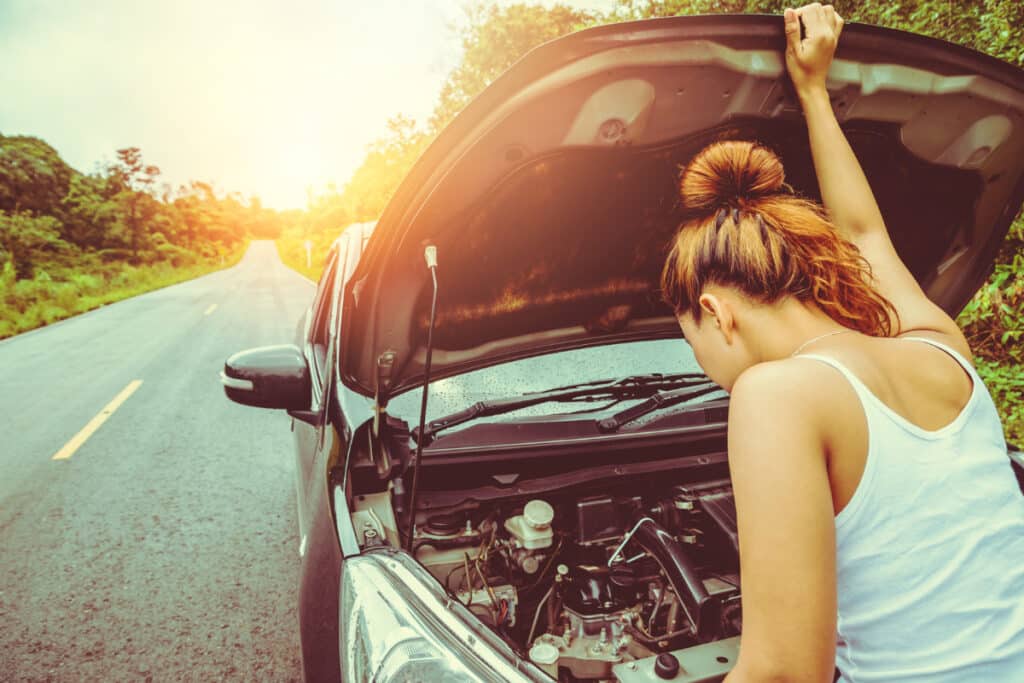 Ist der Keilrippenriemen gerissen, droht ein Motorschaden, wenn Sie das Problem ignorieren.